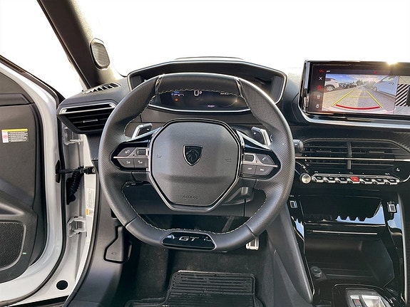 Peugeot 2008 7 of 15