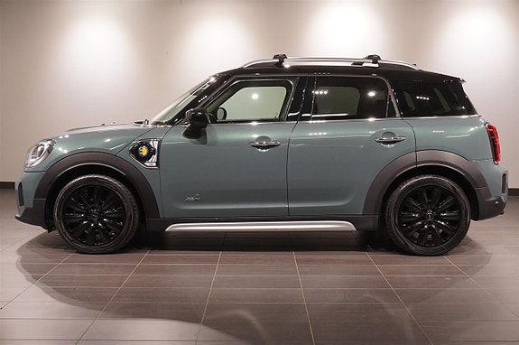 MINI Countryman Cooper SE 2 of 15