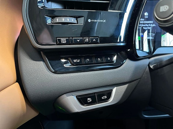 Lexus RX450h 19 of 23