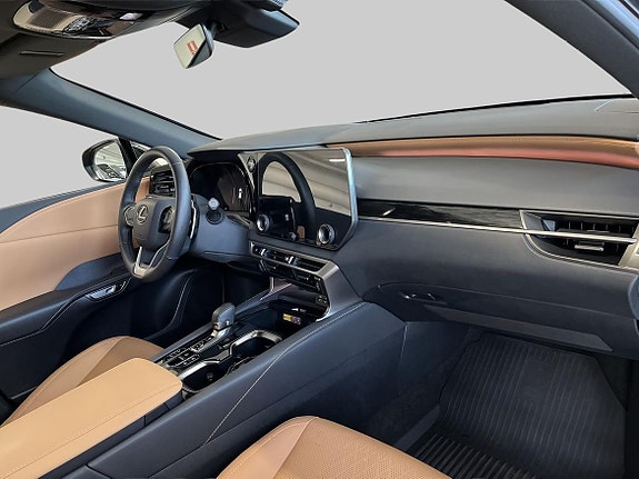 Lexus RX450h 8 of 23