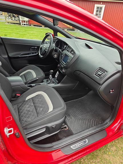 Kia Ceed 12 of 15