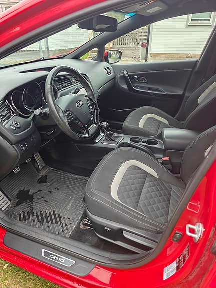 Kia Ceed 9 of 15
