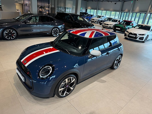 MINI Cooper S 17 of 20
