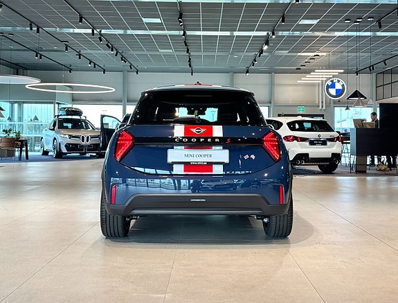 MINI Cooper S 5 of 20