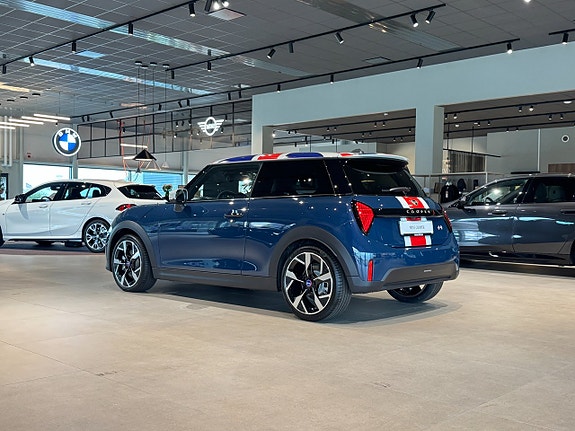 MINI Cooper S 6 of 20