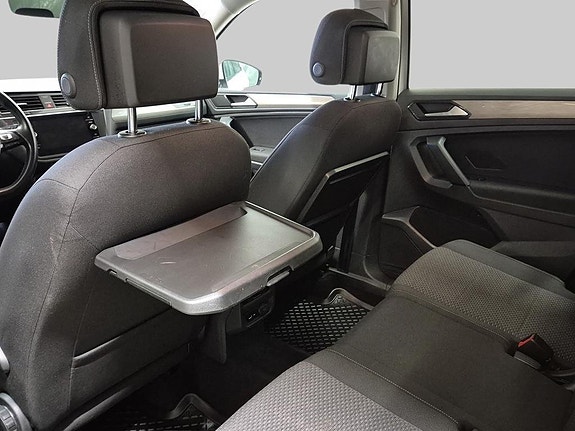 Volkswagen Tiguan Allspace 13 of 15