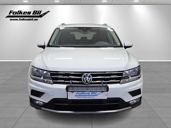 Volkswagen Tiguan Allspace 2 of 15