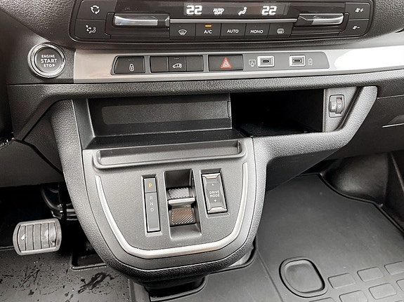 Opel Vivaro-e 12 of 14