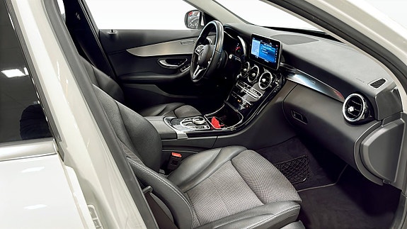 Mercedes-Benz C200 d 3 of 9