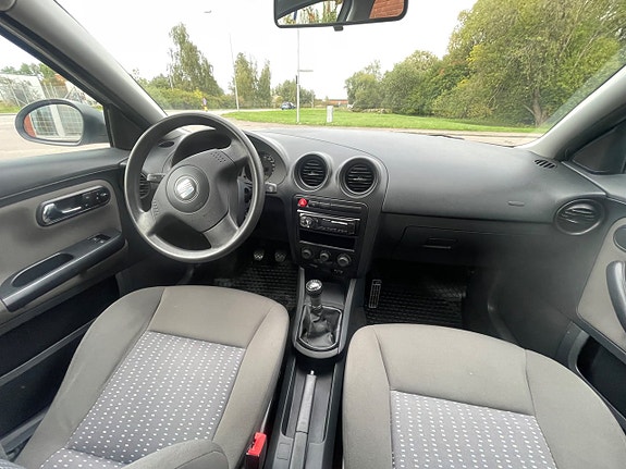 Seat Ibiza 9 of 13