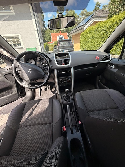 Peugeot 207 4 of 6