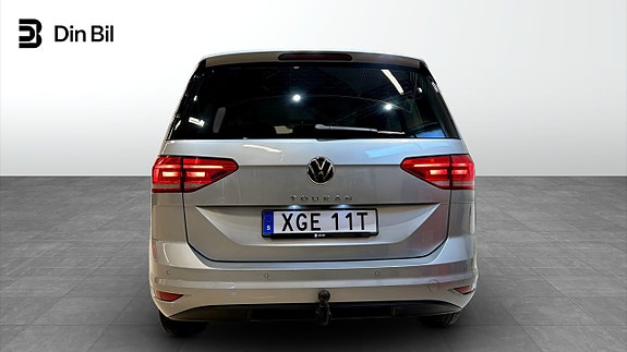 Volkswagen Touran 5 of 22