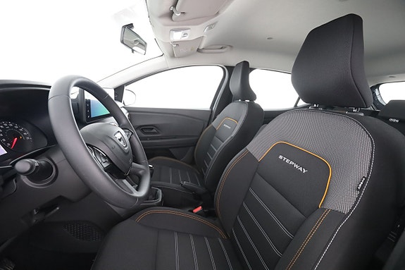 Dacia Sandero 24 of 30