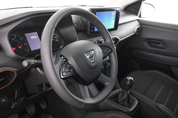 Dacia Sandero 26 of 30