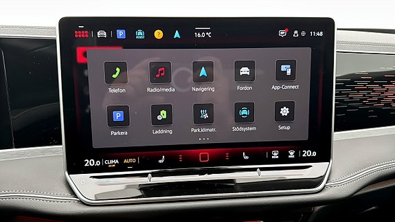 Volkswagen Passat 15 of 19