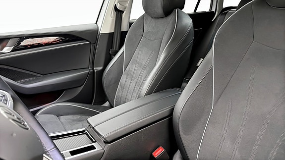 Volkswagen Passat 8 of 19