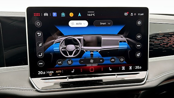 Volkswagen Passat 16 of 19