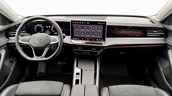 Volkswagen Passat 10 of 19