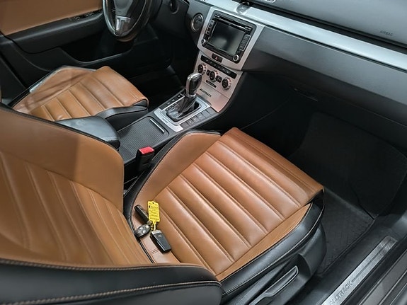 Volkswagen Passat Alltrack 10 of 10