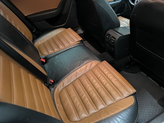 Volkswagen Passat Alltrack 9 of 10