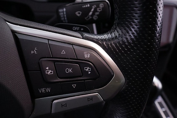 Volkswagen Passat 15 of 24