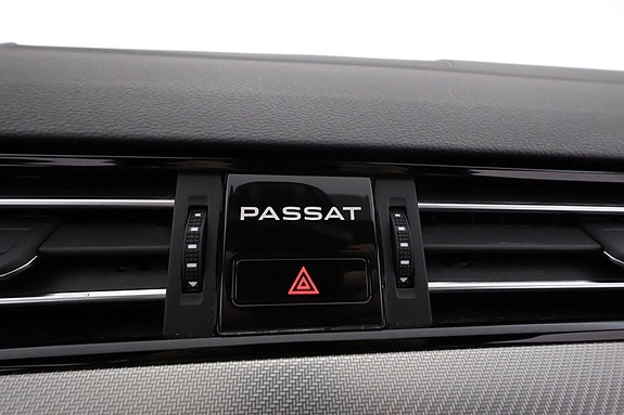Volkswagen Passat 24 of 24
