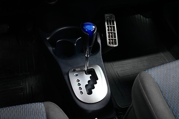 Toyota Yaris 14 of 15