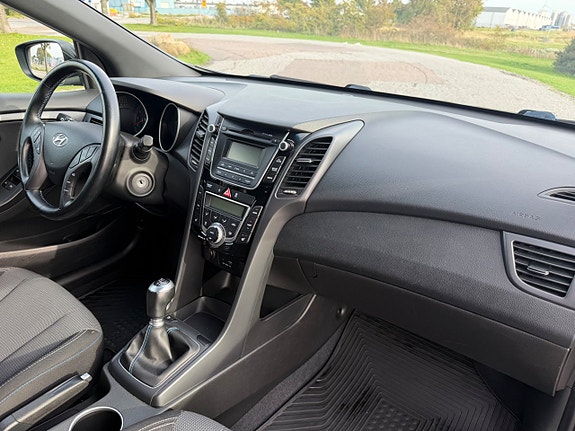 Hyundai i30 10 of 15