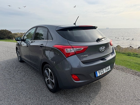 Hyundai i30 3 of 15
