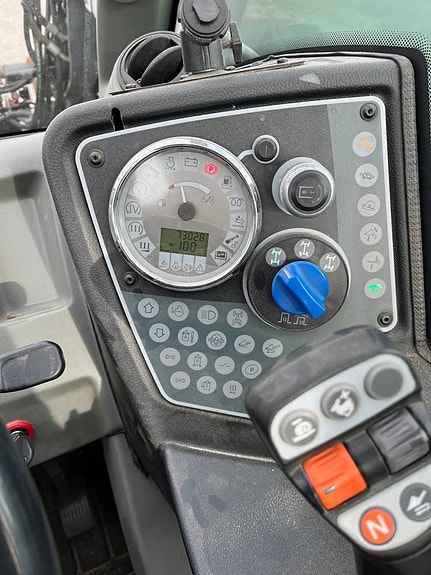 Claas Scorpion 7030 6 of 6