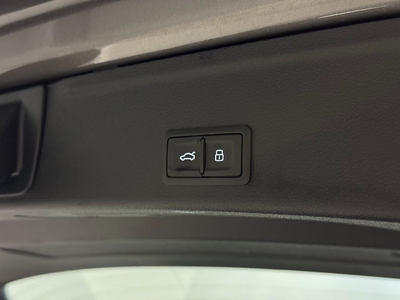 Audi A4 19 of 19