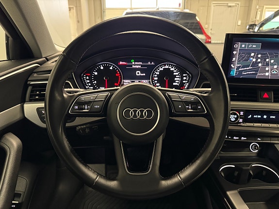 Audi A4 9 of 19