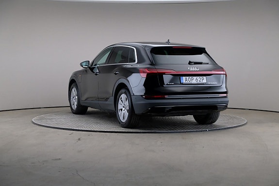 Audi e-tron 2 of 23