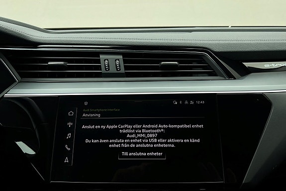 Audi e-tron 22 of 23