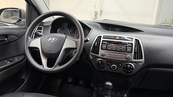 Hyundai i20 10 of 10
