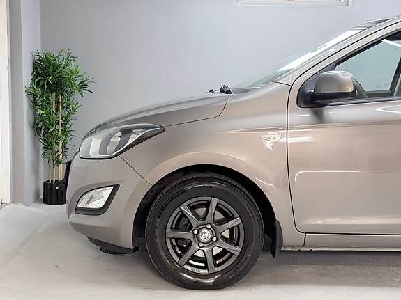 Hyundai i20 8 of 10