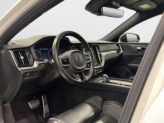 Volvo S60 8 of 17