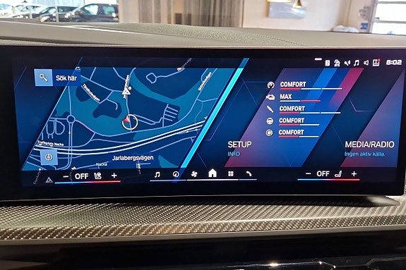BMW XM 7 of 11
