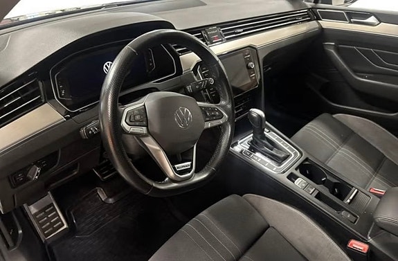 Volkswagen Passat Alltrack 5 of 7