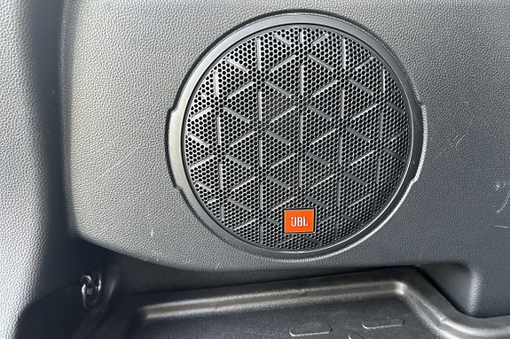 Toyota RAV4 12 of 14