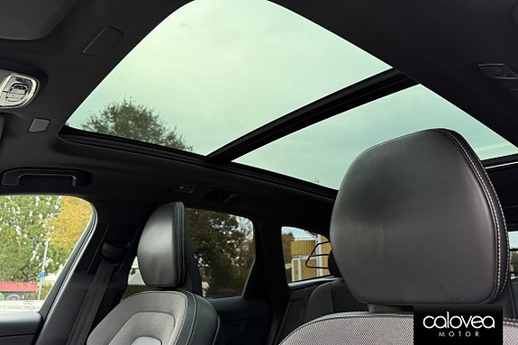 Volvo XC60 10 of 17