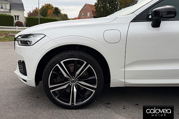 Volvo XC60 11 of 17