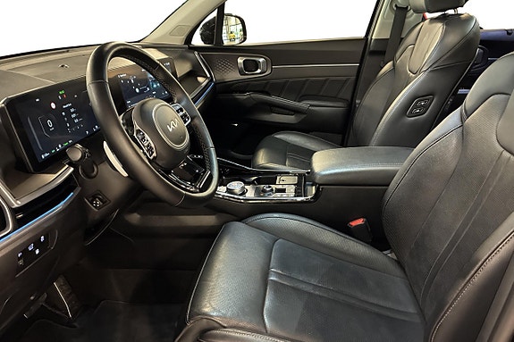 Kia Sorento 13 of 30