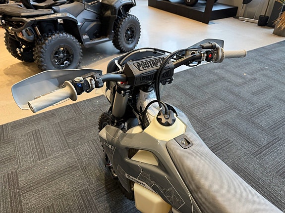 Husqvarna FE 350 PRO *HÖSTDEAL* 9 of 10