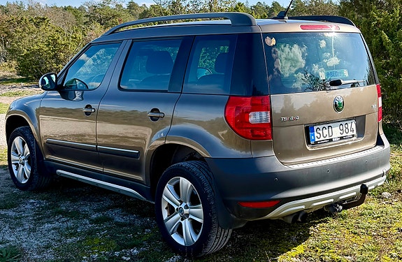 Skoda Yeti 2 of 8