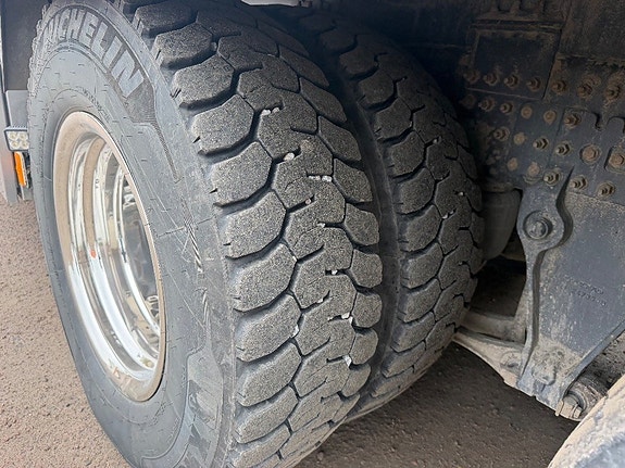 Volvo FMX 420 9 of 15
