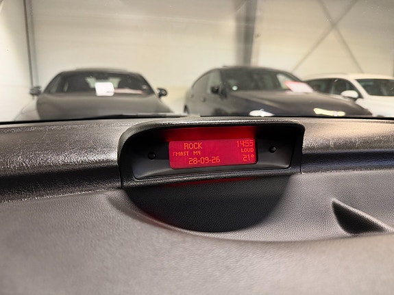Peugeot 307 CC 17 of 18