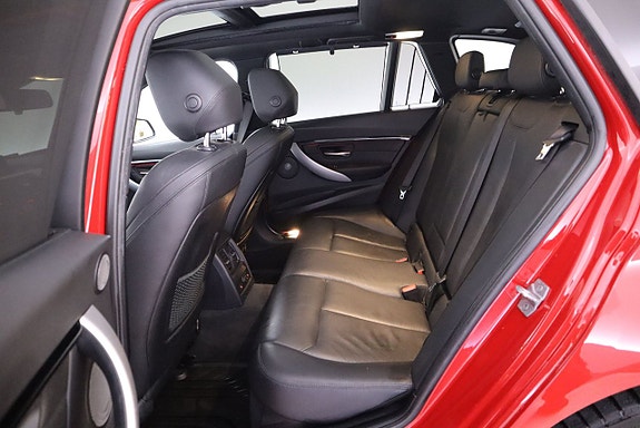 BMW 330xd 13 of 25