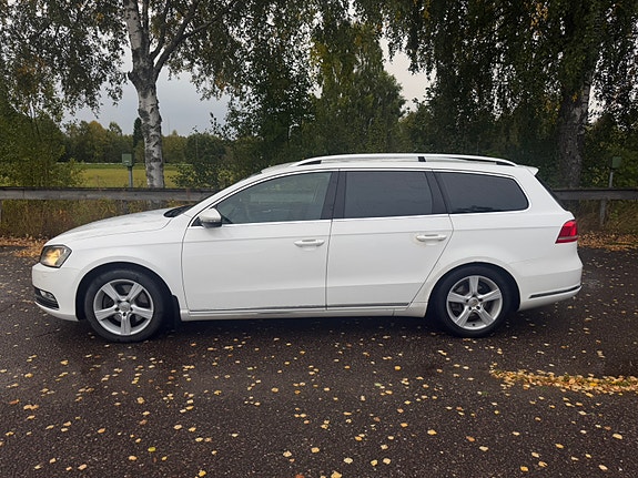 Volkswagen Passat 2 of 7