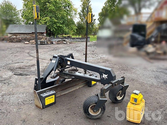 Hyvel med laser  Bobcat Grader 84 3 of 6